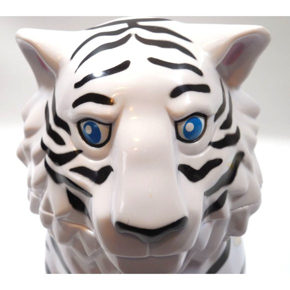 Ringling Bros and Barnum & Bailey Circus White Tiger Plastic Souvenir Mug /Stein - Picture 2 of 8